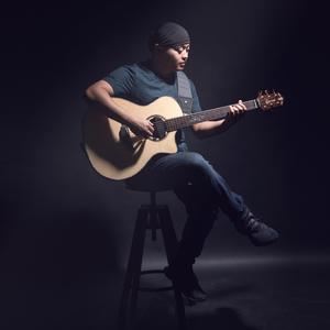 青岛老汉约2女被下药
